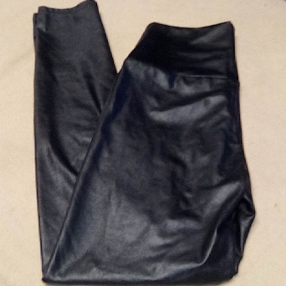 Legging pleather sexy black size small